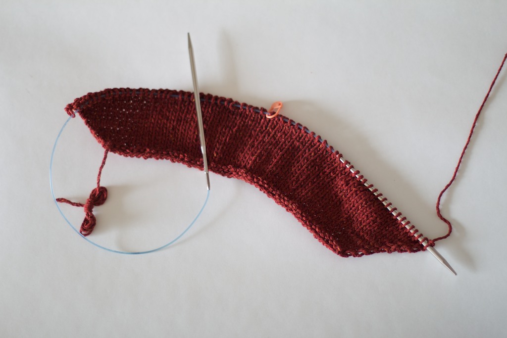 How to: Garter Stitch Intarsia with Clover Tools!